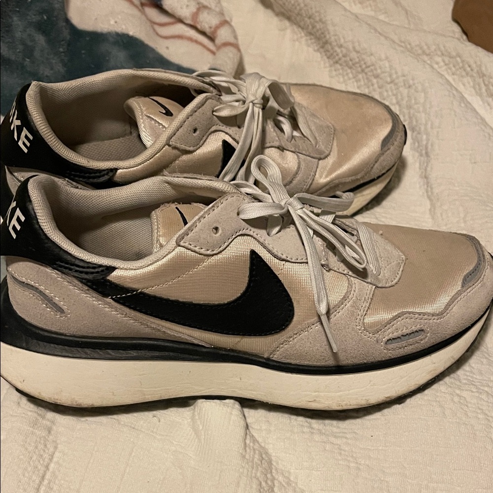 Nike Cream and Black Running Shoes